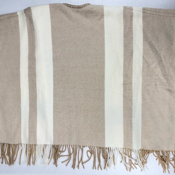 J. McLaughlin Leti Open Front Poncho Oatmeal/Off White NWT Cozy Wool Italian - Picture 6 of 6